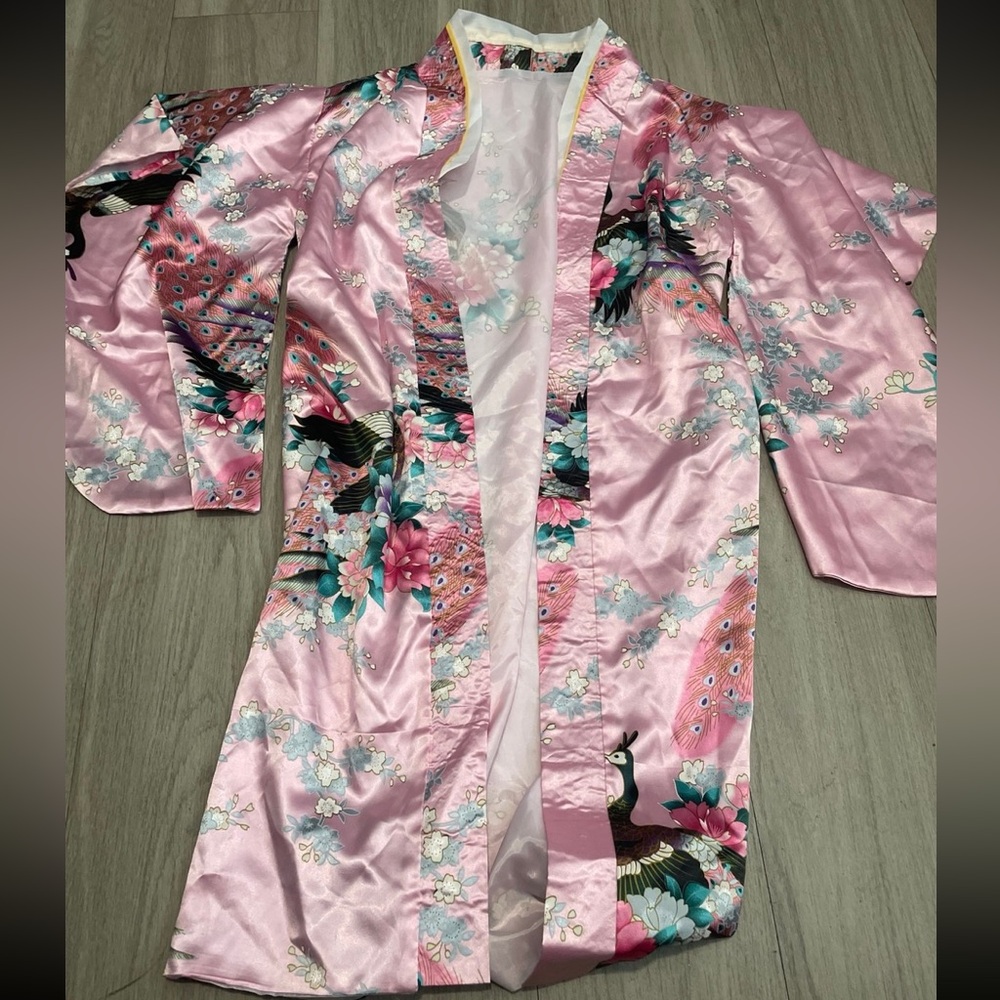 Chic Pink Kimono with Floral and Peacock Design